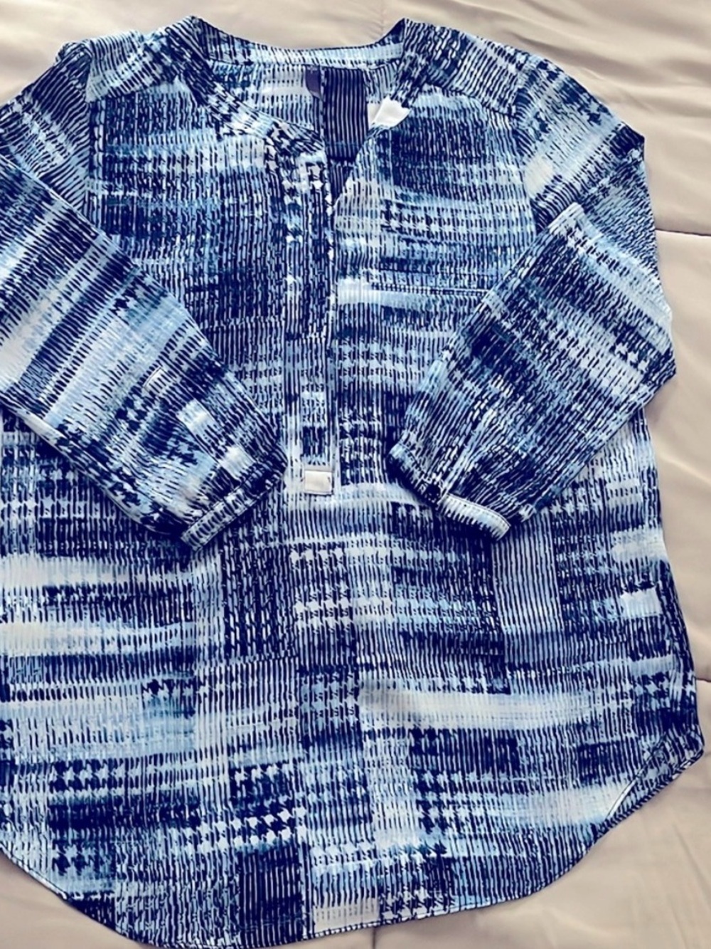 NYDJ Woman’s Blue and White Patterned Blouse